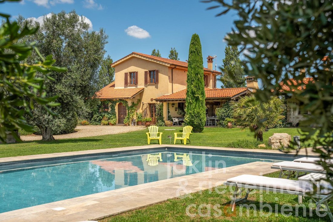Estate in Tuscania, Lazio, Italy 1 - 18558155