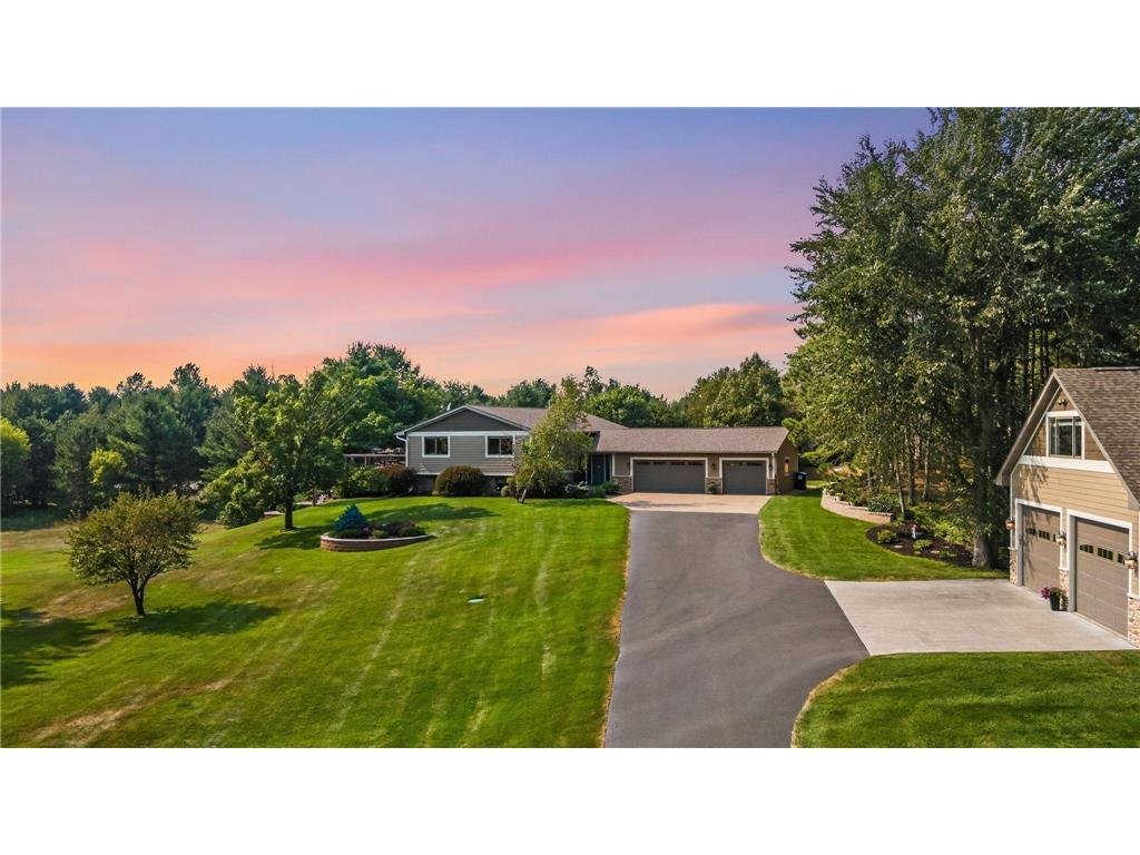 House in Hudson, Wisconsin, United States 1 - 18558206