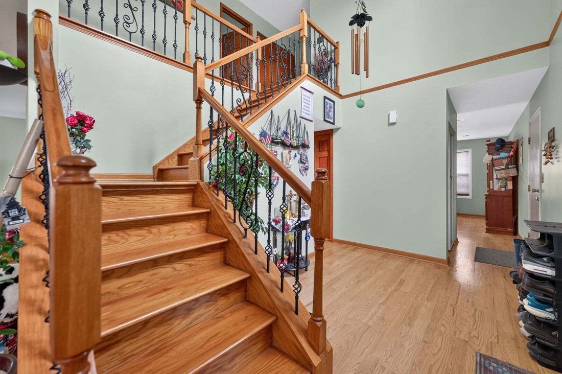 House in Carol Stream, Illinois, United States 4 - 18564998