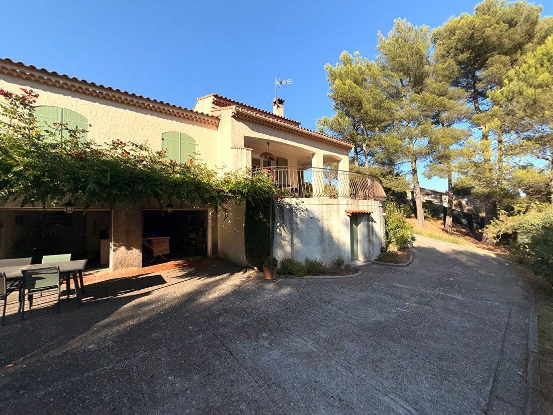 House in Cadolive, Provence-Alpes-Côte d'Azur, France 1 - 18565561