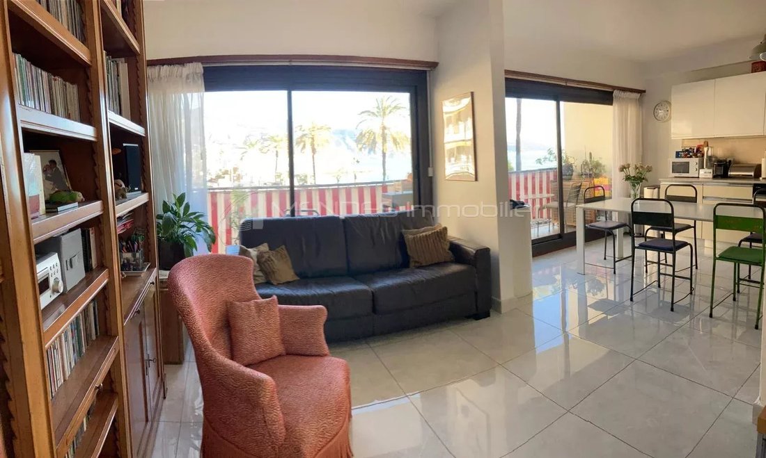 Apartment in Cap Martin, Roquebrune-Cap-Martin, France 4 - 18563273