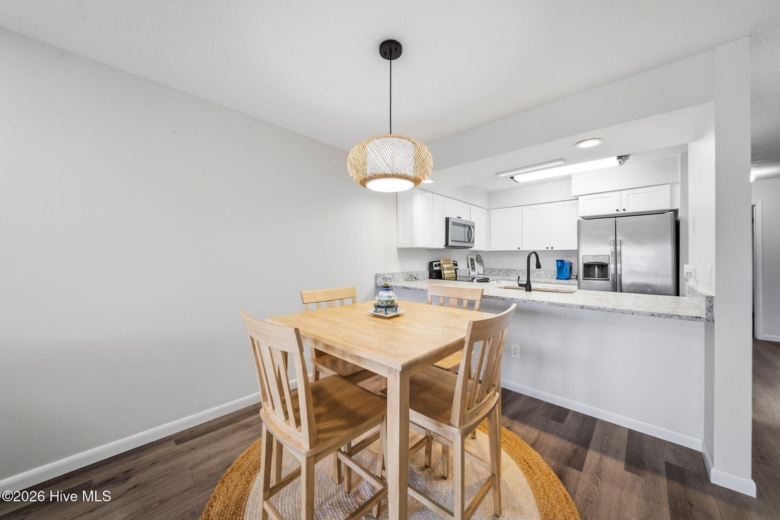 Condo in Carolina Beach, North Carolina, United States 4 - 17193601