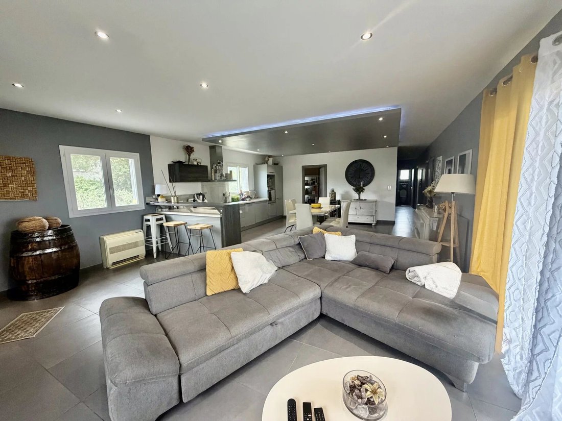 Villa in Vescovato, Corsica, France 4 - 18564443
