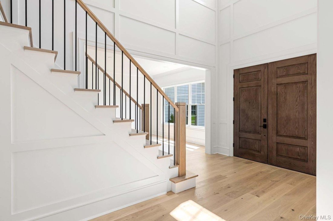 House in Melville, New York, United States 4 - 18558372