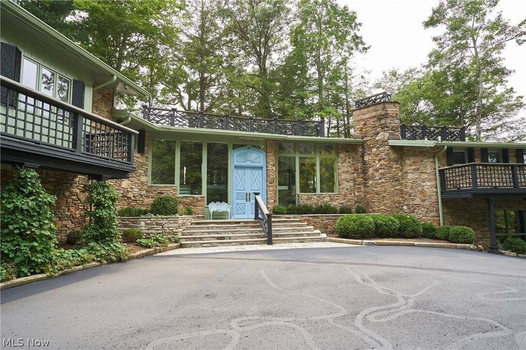 House in Akron, Ohio, United States 5 - 17510536