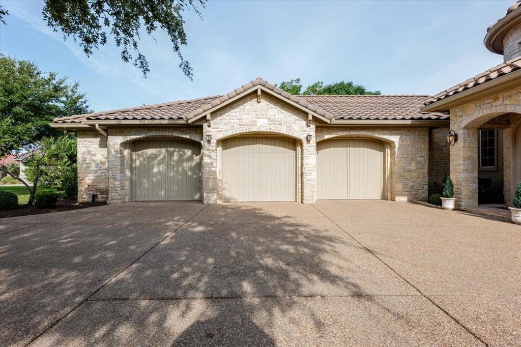 House in Granbury, Texas, United States 4 - 18562897