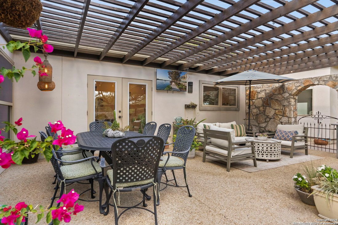 House in San Antonio, Texas, United States 1 - 18565344