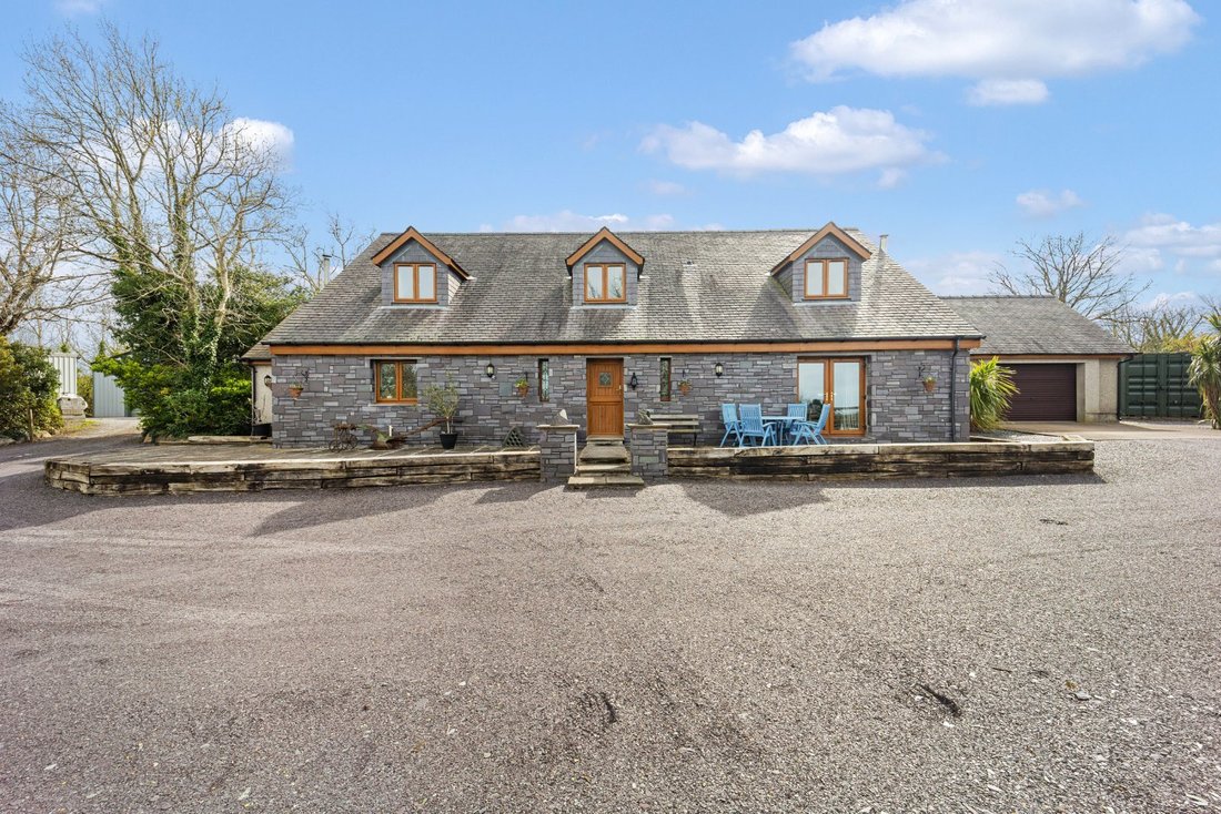 House in Rhostryfan, Wales 1 - 17703072