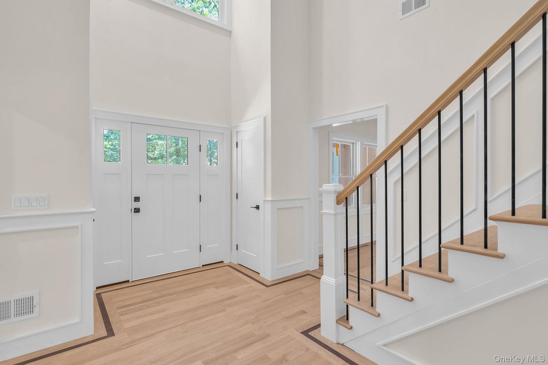 House in Shoreham, New York, United States 2 - 18561305