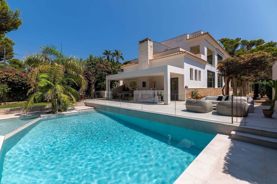 Villa in Rotes Velles, Calvia, Balearic Islands 1 - 18558294