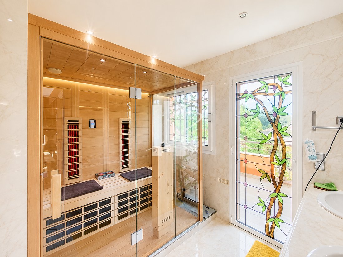 Villa in Exterieurs, Frejus, France 2 - 18067085