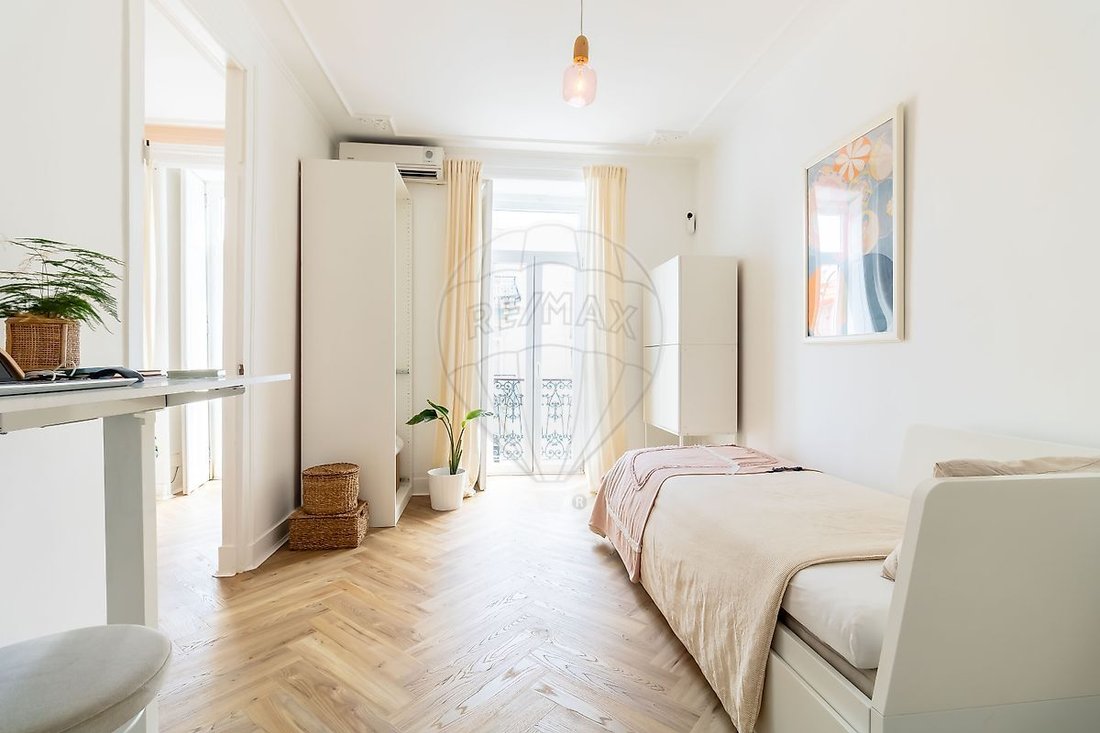 Apartment in Arroios, Lisbon, Portugal 5 - 18559601