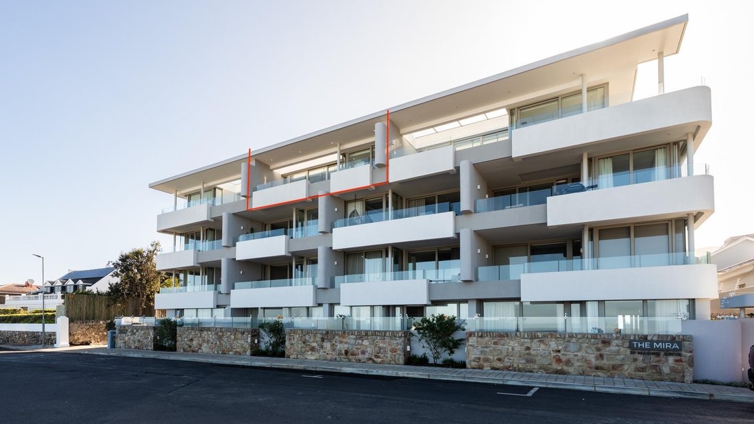 Apartment in Overstrand Local Municipality, Western Cape, South Africa 1 - 18563223