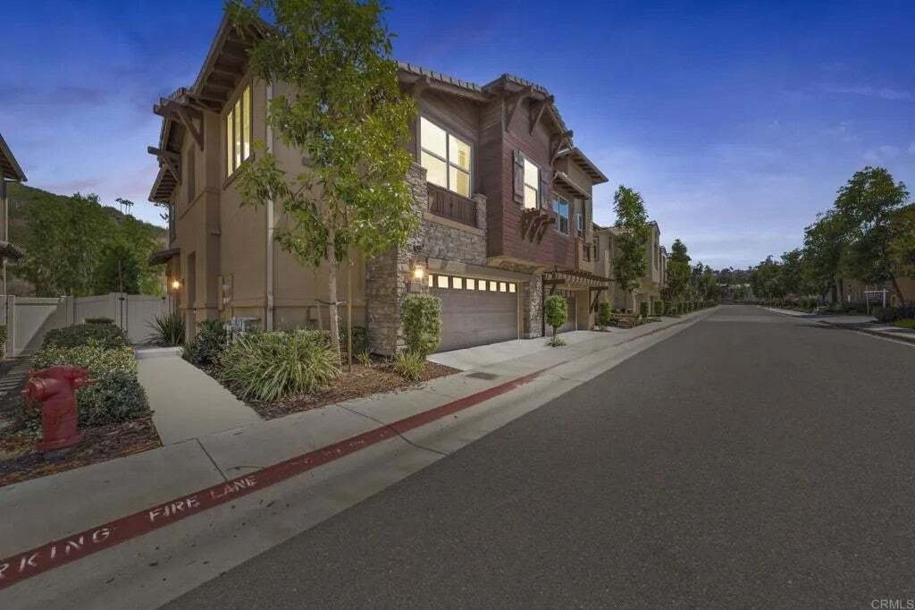 Townhouse in Carlsbad, California, United States 4 - 18562418
