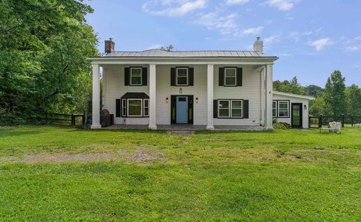Farm Ranch in Lake Monticello, Virginia, United States 1