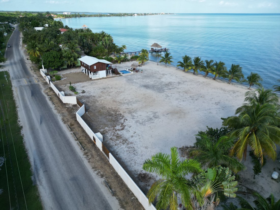 House in Seine Bight, Stann Creek District, Belize 1 - 18562602