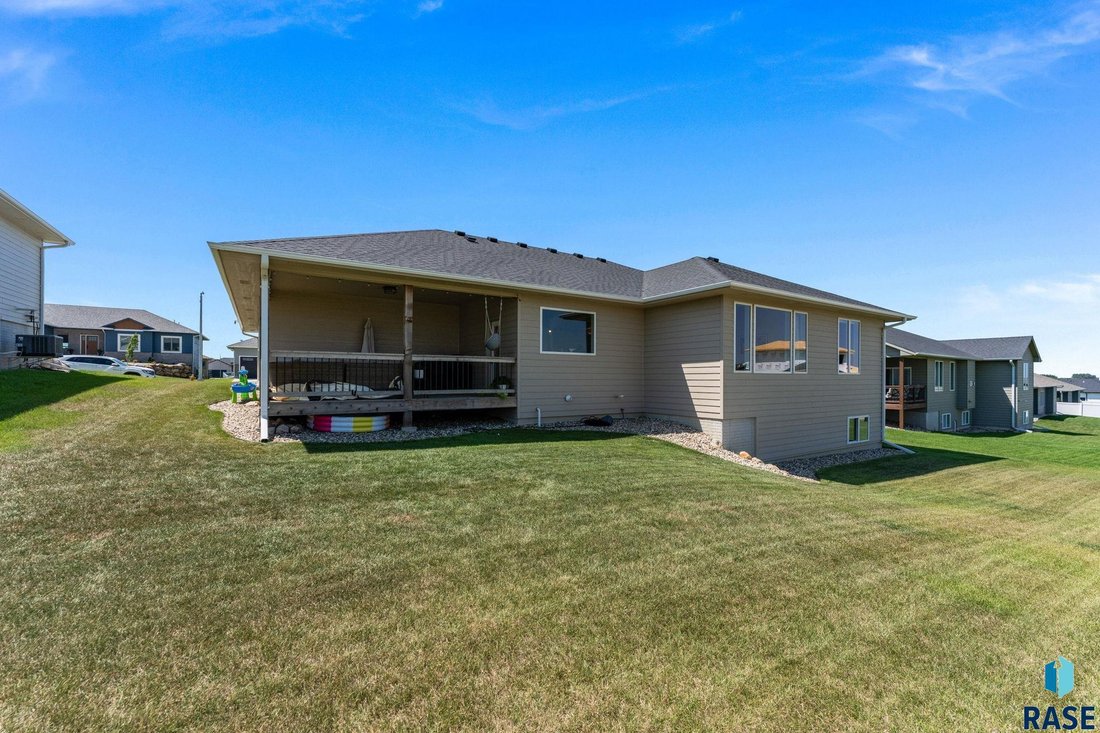 House in Sioux Falls, South Dakota, United States 4 - 18558909