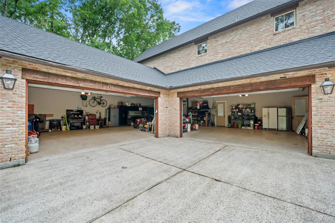 House in Spring, Texas, United States 5 - 18563019