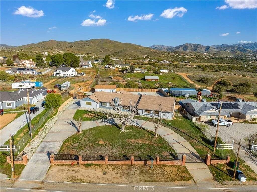House in Acton, California, United States 3 - 18559230