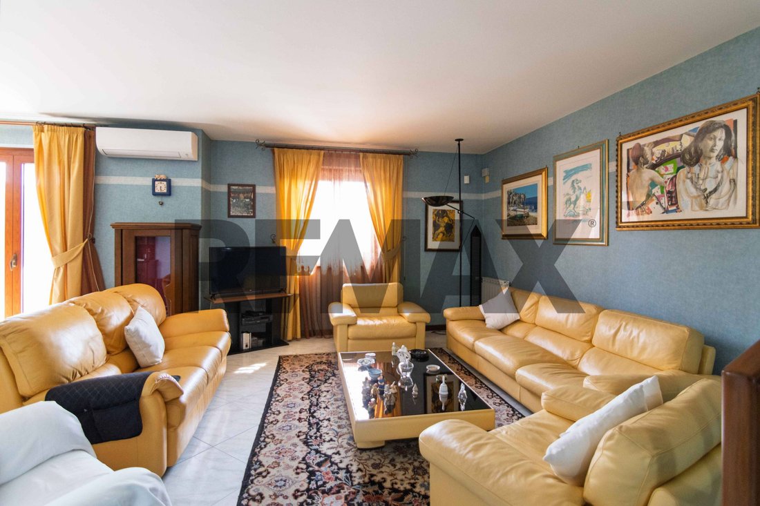 Villa in Aci Catena, Sicily, Italy 4 - 18564024