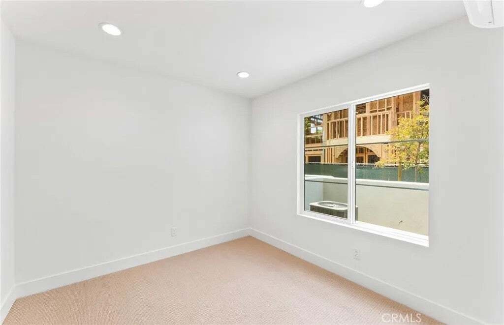 Townhouse in Burbank, California, United States 3 - 18559264
