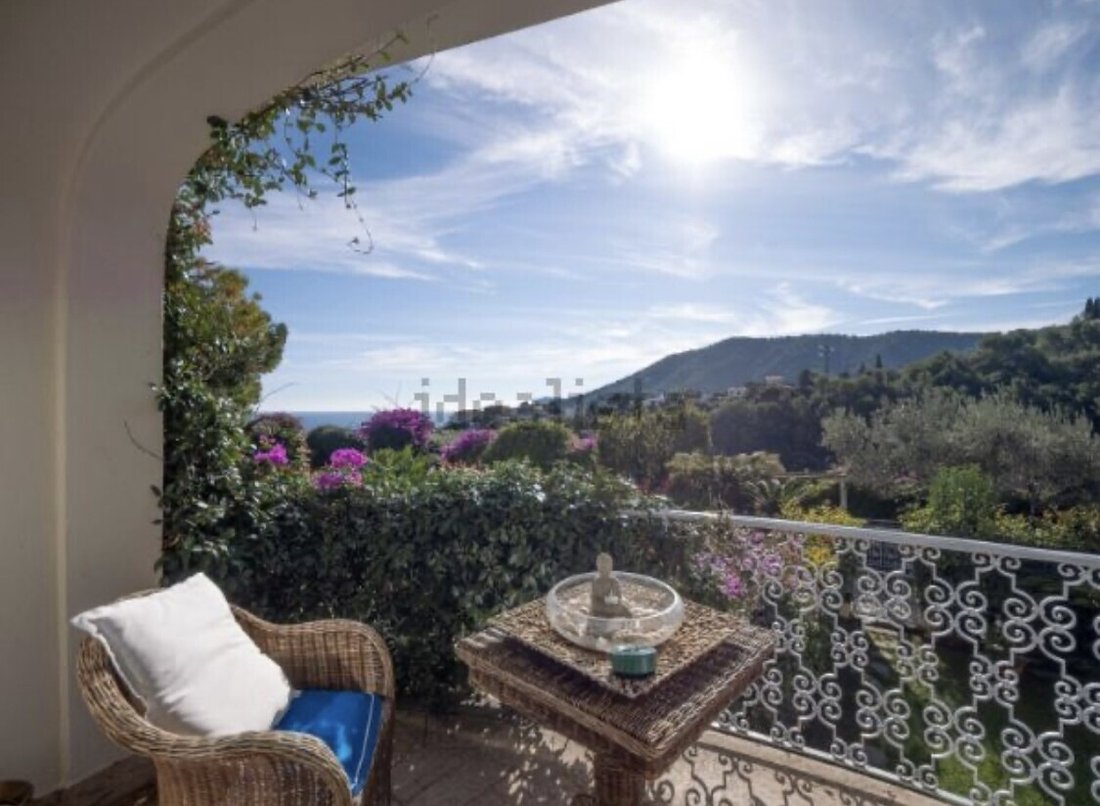 Apartment in Central Hill, Alassio, Liguria 1 - 18559626