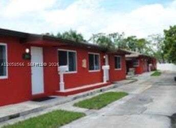 House in Hollywood, Florida, United States 1 - 18562004