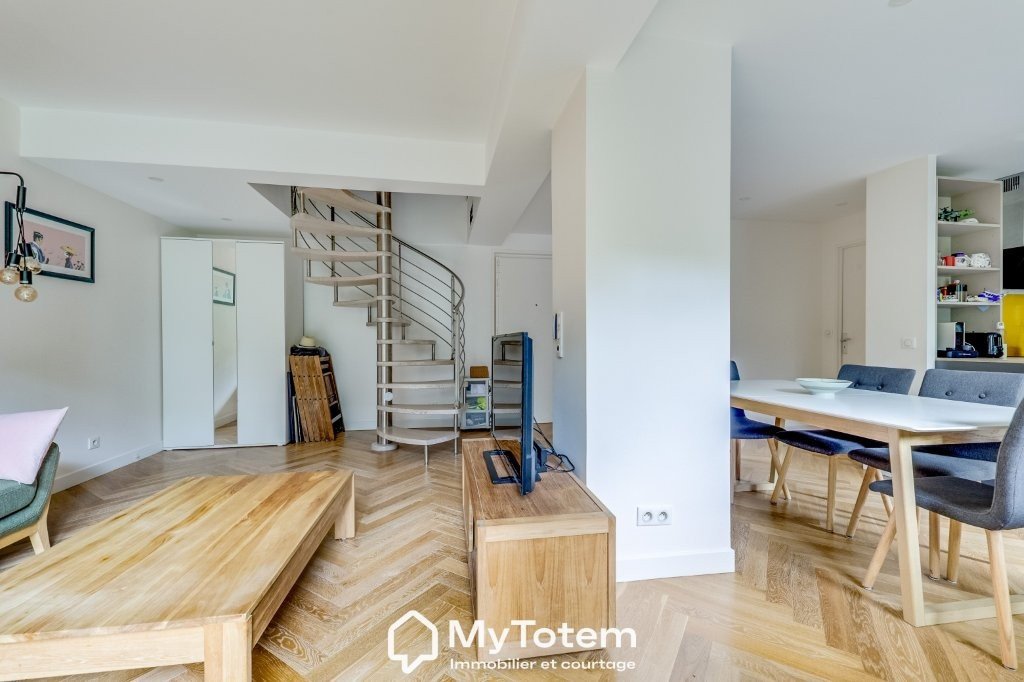 Apartment in Espaces Jeunes, Issy-les-Moulineaux, France 4 - 18558711
