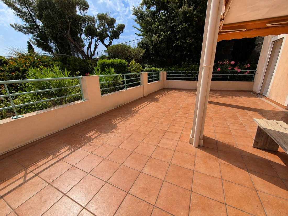 Apartment in Hyeres, Provence-Alpes-Côte d'Azur, France 1 - 18565613