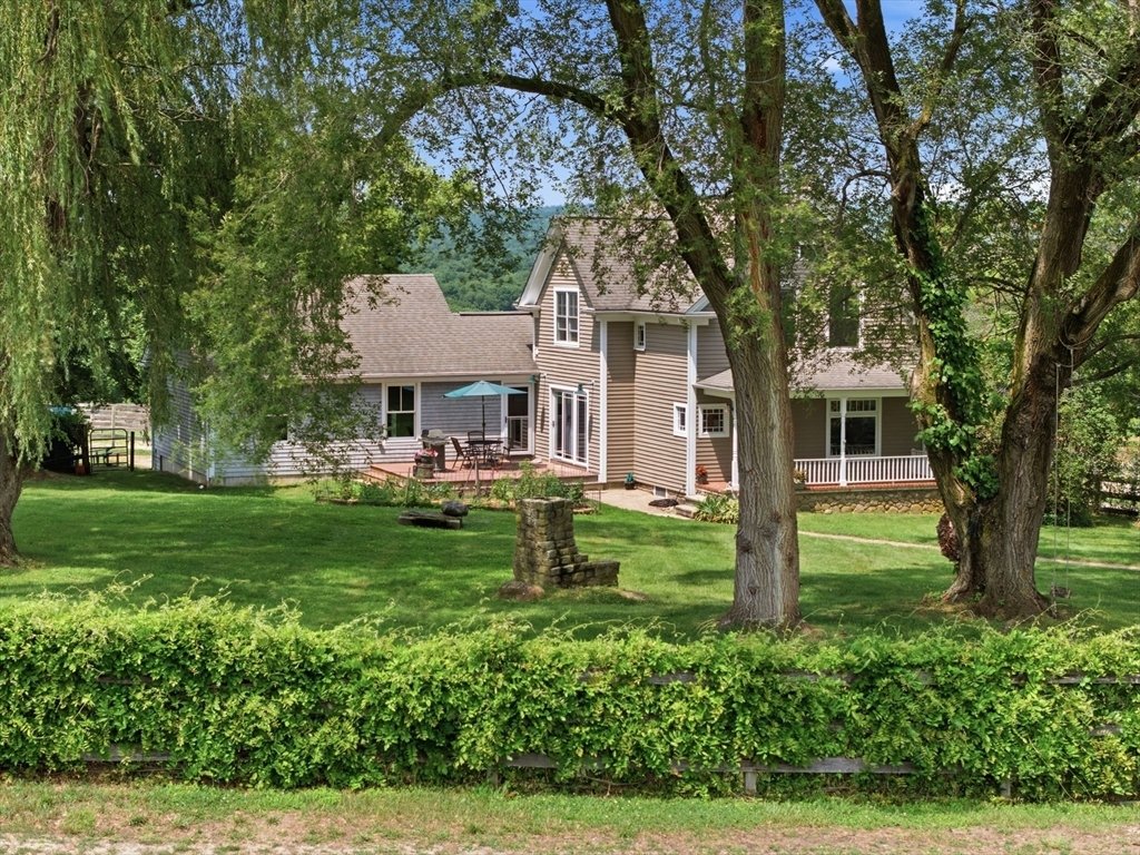 Farm Ranch in Uxbridge, Massachusetts, United States 3 - 18566267
