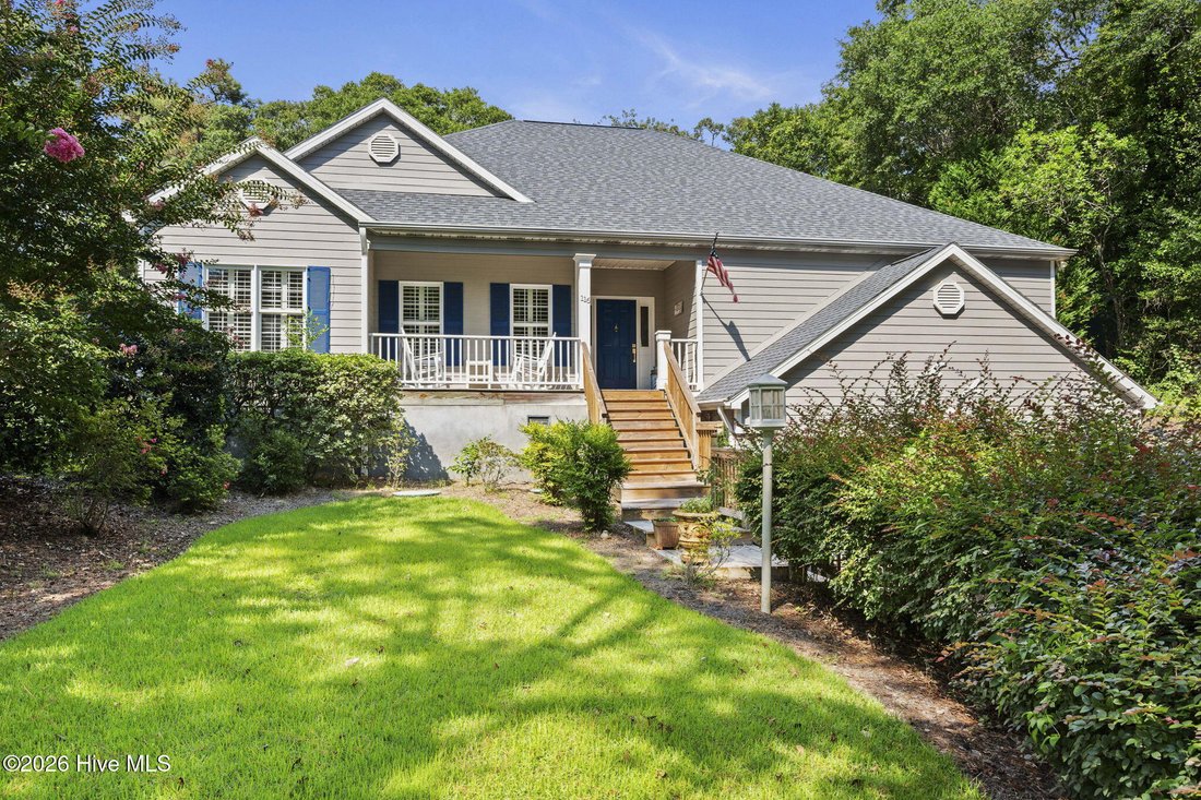 House in Pine Knoll Shores, North Carolina, United States 2 - 18565658