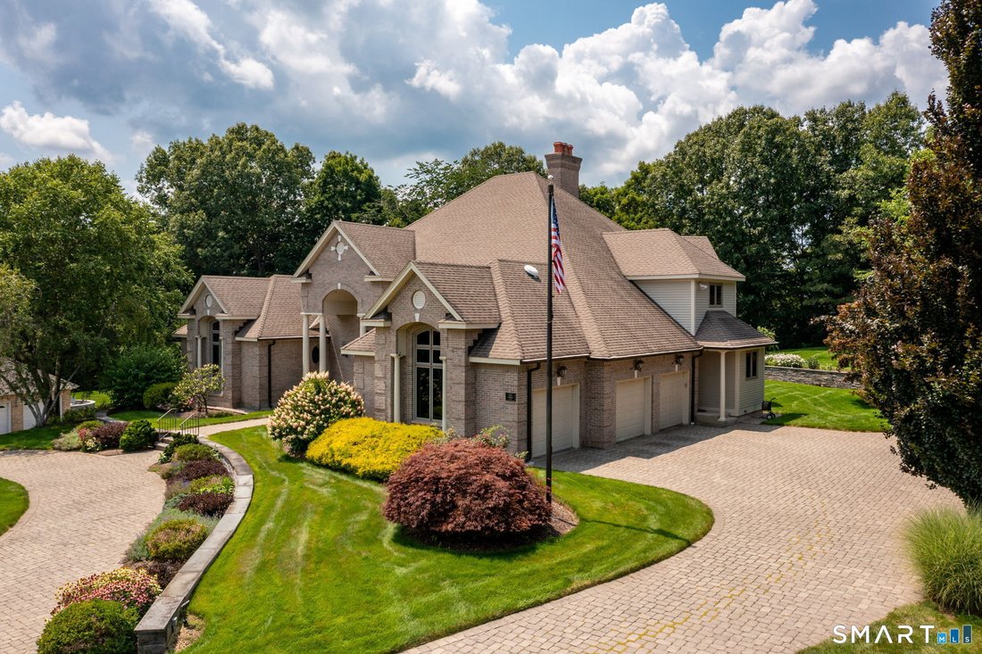 House in Southington, Connecticut, United States 3 - 18560999