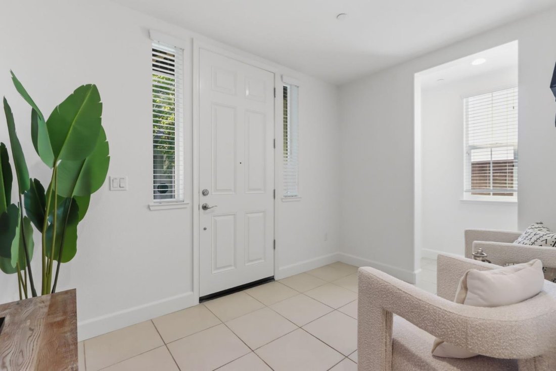 Townhouse in Newark, California, United States 3 - 18561480