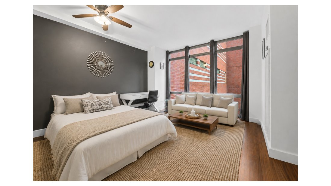 Condo in New York, New York, United States 3 - 18563083