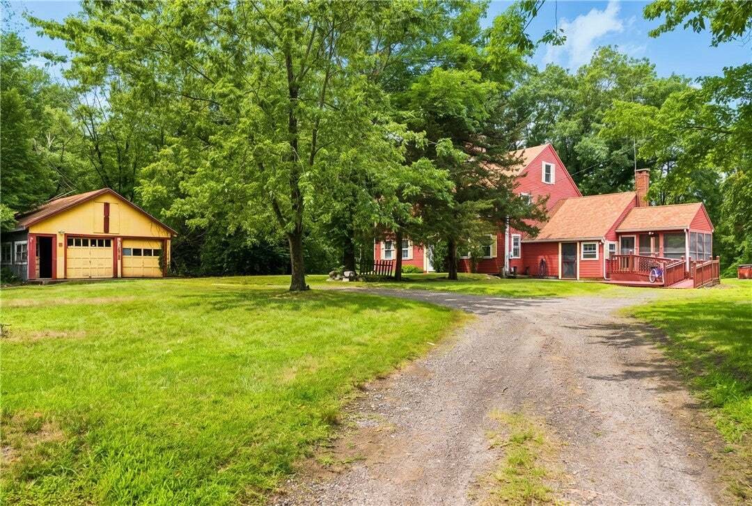 House in North Smithfield, Rhode Island, United States 2 - 18558108