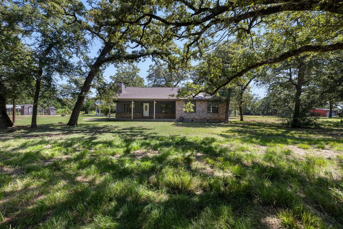 Corps de ferme à Wixon Valley, Texas, États-Unis 1 - 18565327