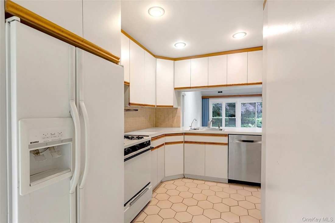 Appartement à East Islip, État de New York, États-Unis 3 - 18562982