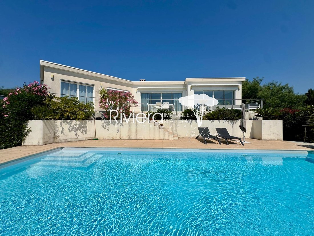 Villa à Nord, Cavalaire-sur-Mer, France 1 - 18565568