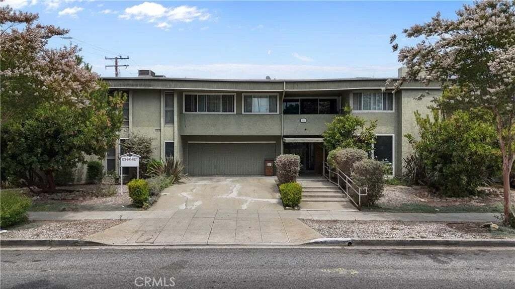 Inglewood, California, United States 1 - 18562381