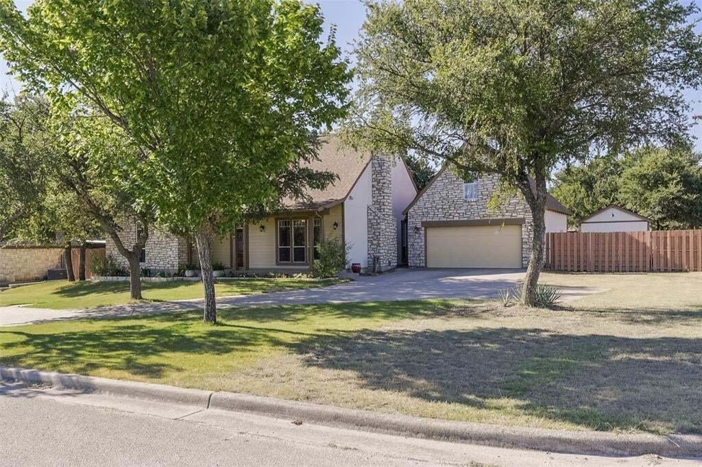 House in Weatherford, Texas, United States 3 - 18559481