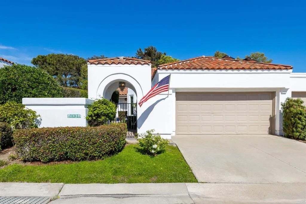 Condo in Oceanside, California, United States 1 - 18562437