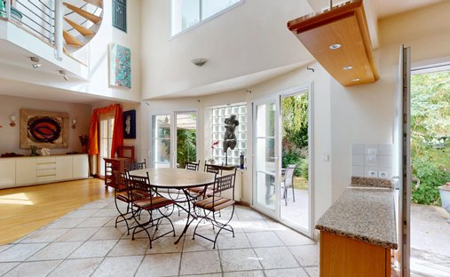 House in Les Lilas, Ile-de-France, France 1