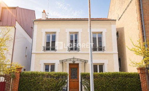 Villa à Centre, Nanterre, France 1
