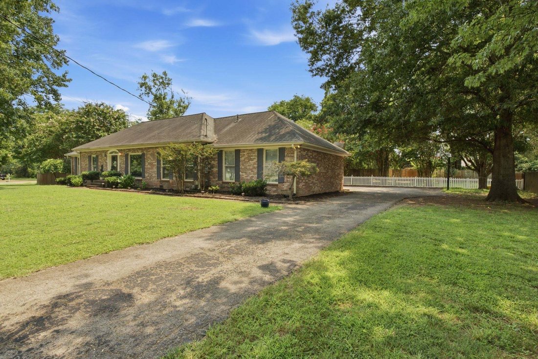 House in Hendersonville, Tennessee, United States 2 - 18564861