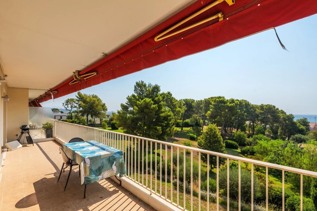 Apartment in Centre-Haut de Cagnes, Cagnes-sur-Mer, France 3 - 18559804
