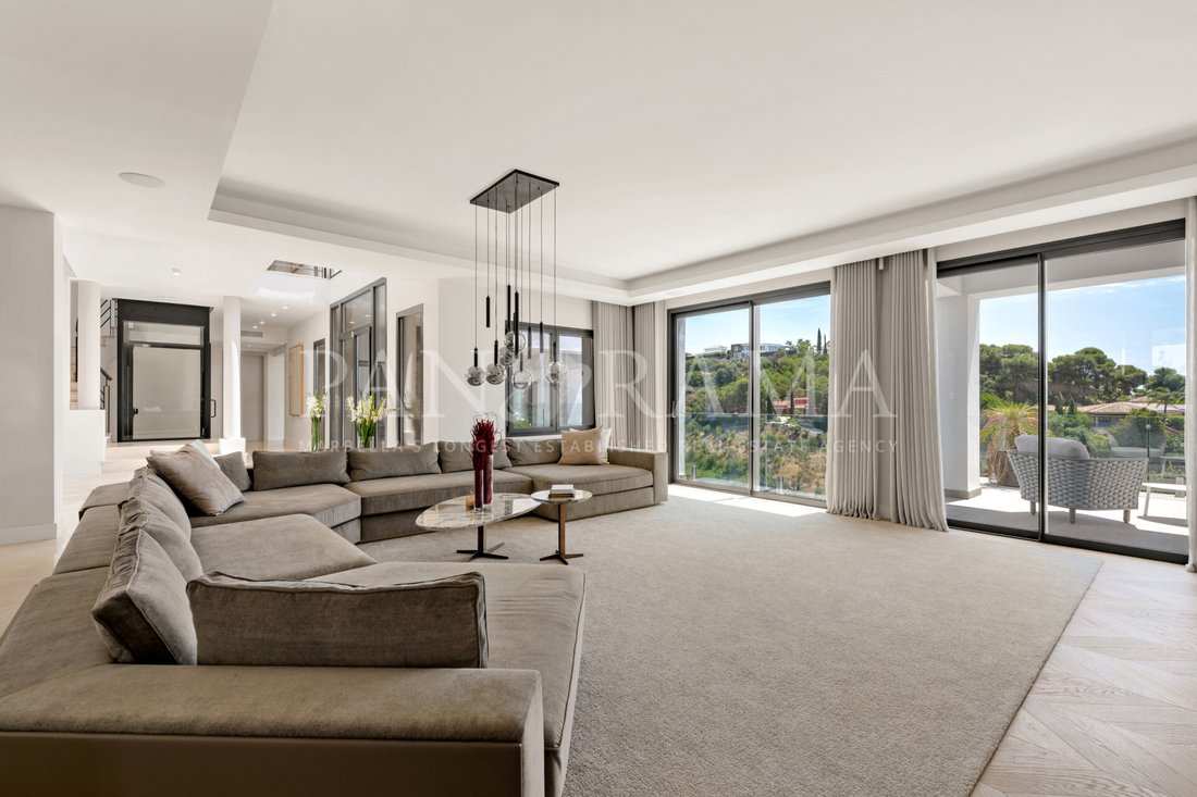 Villa in Cancelada, Estepona, Andalusia 2 - 18558701