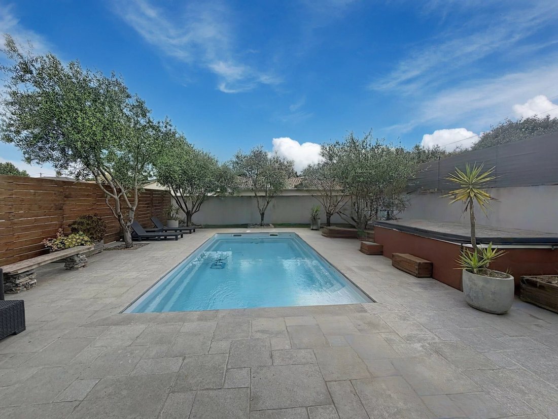 Villa in Vescovato, Corsica, France 2 - 18564443