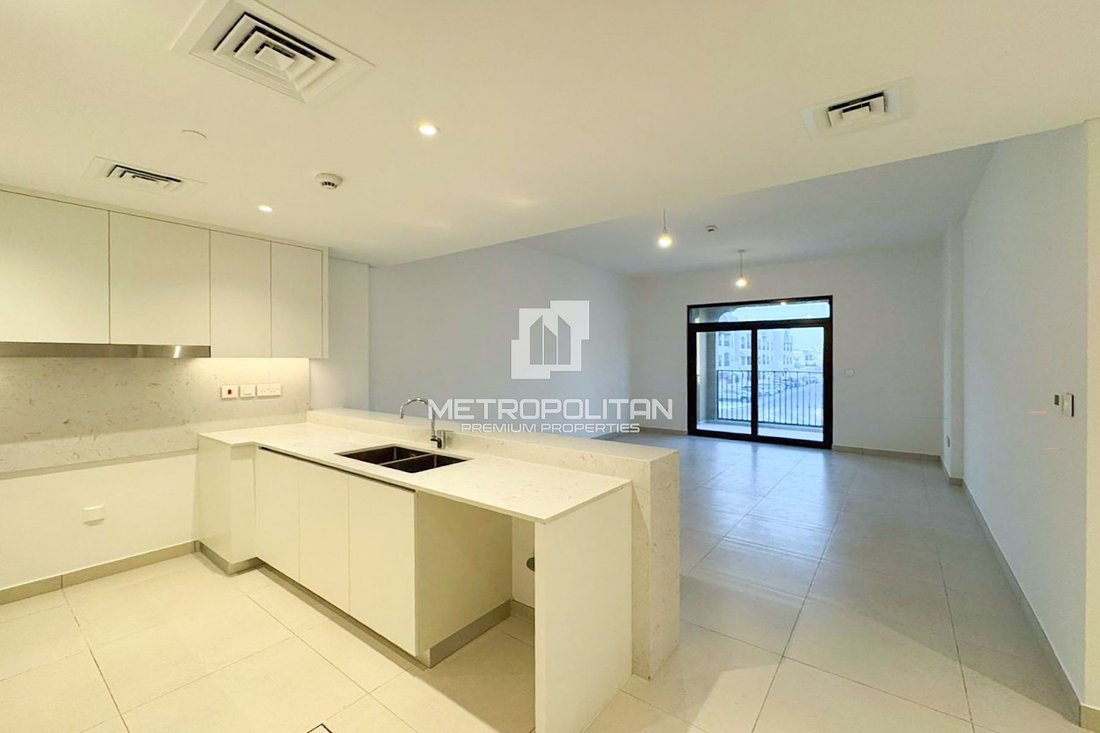 Apartment in Umm Suqeim, Dubai, United Arab Emirates 1 - 18560220