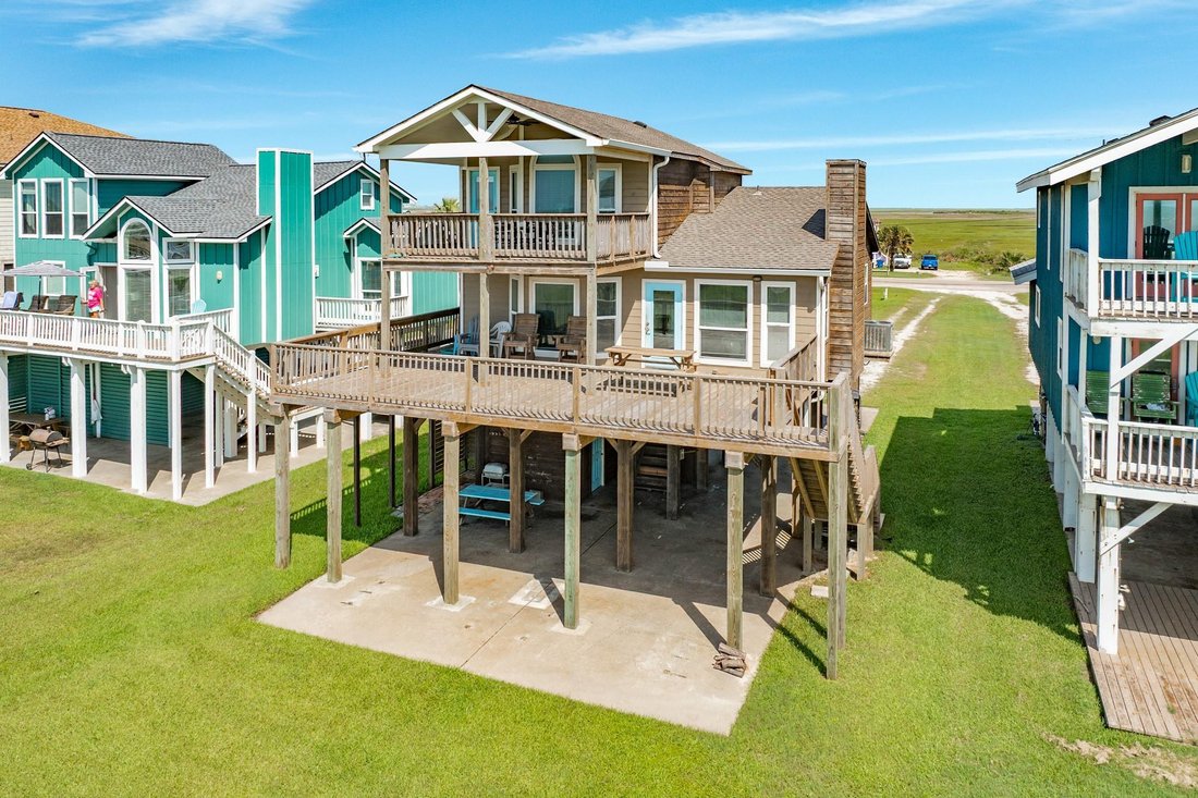 House in Freeport, Texas, United States 2 - 17611161