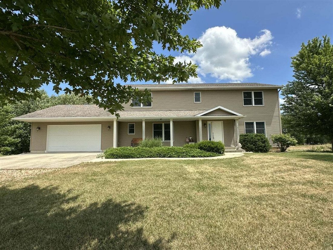House in Hartford, Michigan, United States 1 - 18561380
